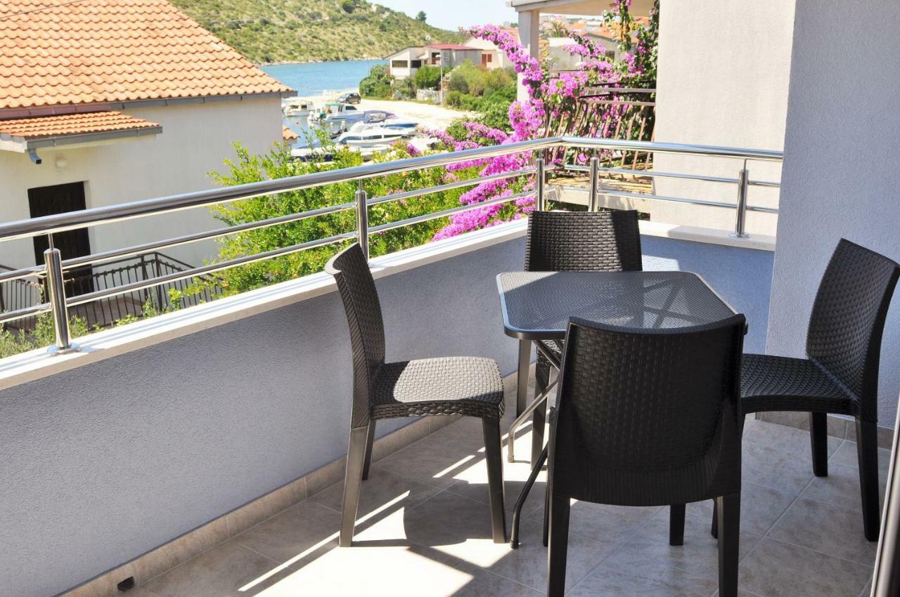 Apartments Zora Rogoznica  Exteriér fotografie