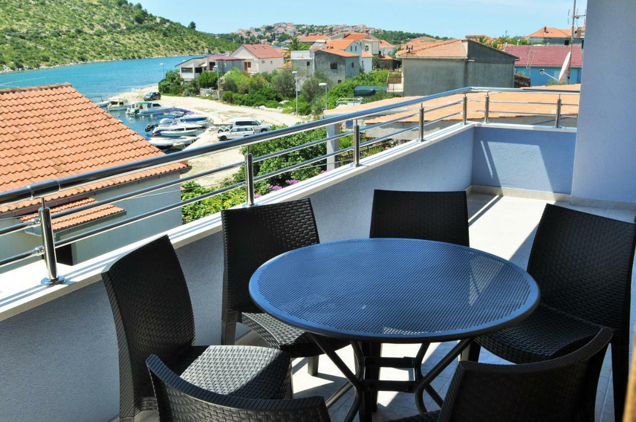 Apartments Zora Rogoznica  Exteriér fotografie