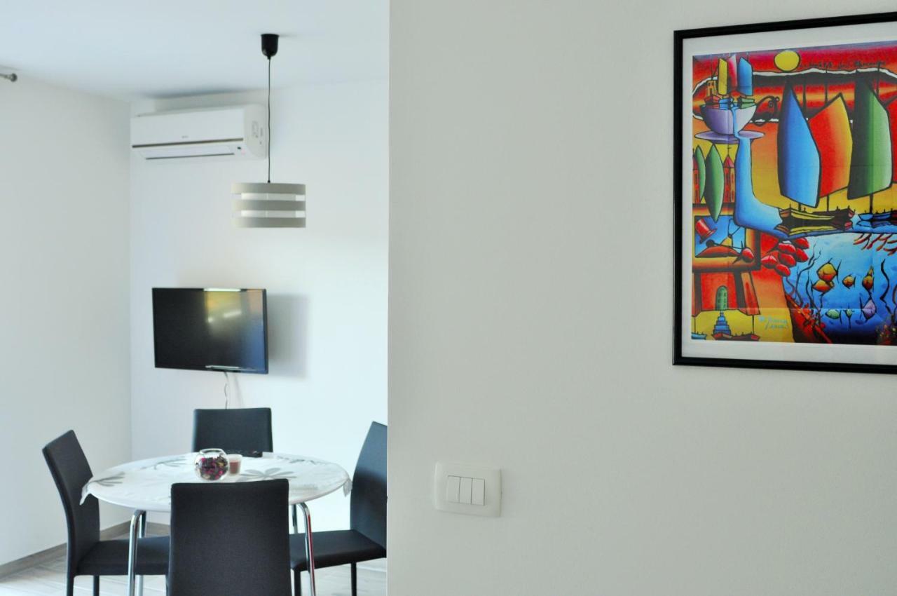 Apartments Zora Rogoznica  Exteriér fotografie